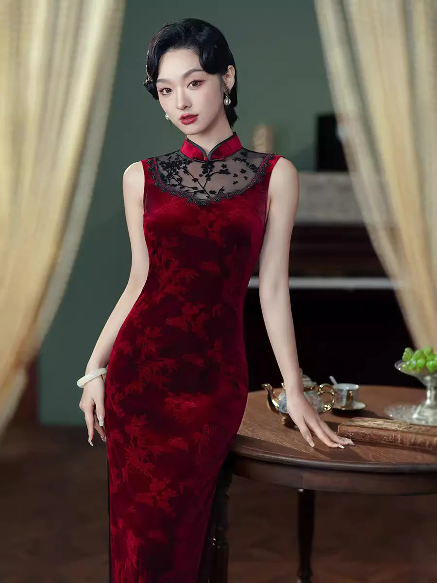 Women's 2024 New Old Shanghai Qipao Chinese Tradition Cheongsam Retro Elegant Lady Velour Sleeveless Daily Dress Street Skirt