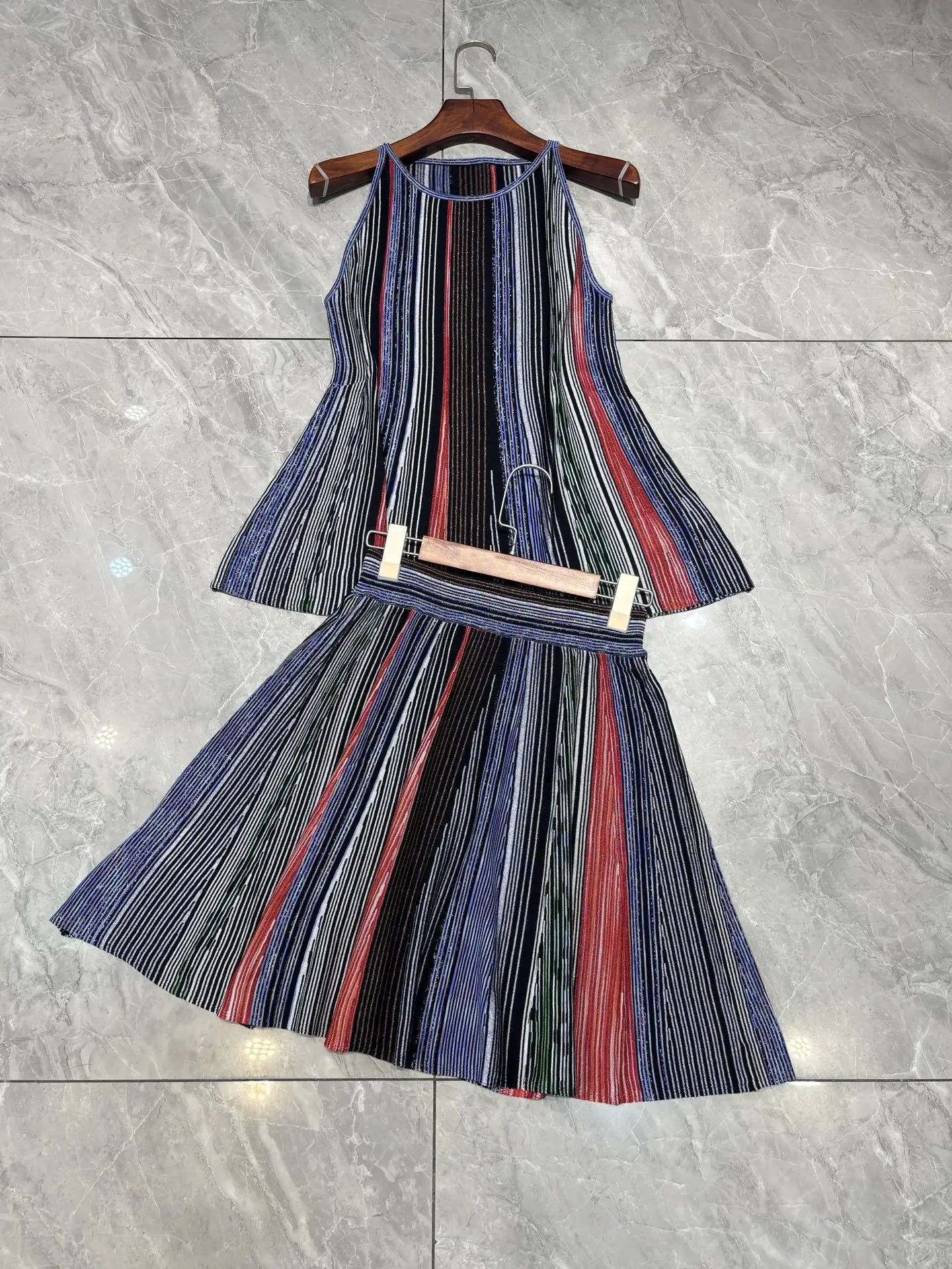 Women Sequins Striped Knitted Set Elastic Waist A-Line Mini Skirt + O-Neck Sleeveless Vest Casual Female Suit