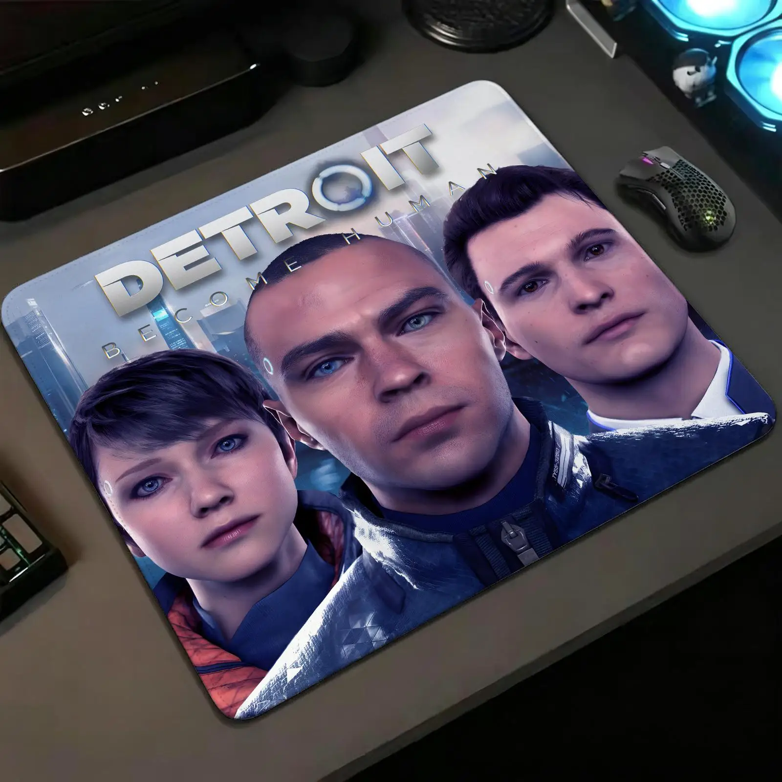 S/M/L E‑Sports Pad, Detroit Become Human Mouse Pad Tough Stitched Border for Lightweight Portable Laptop and Office Gaming