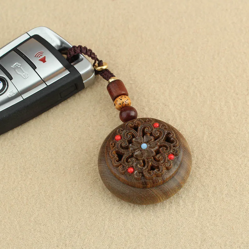 DIY accessories Vintage openable green sandalwood car keychain pendant sachet men's and women's creative hand-woven keychain jew
