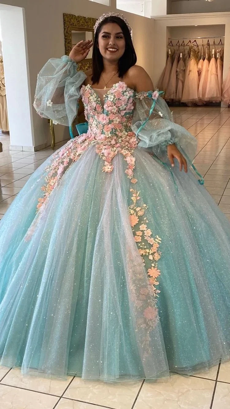 CloverBridal romantyczny lodowy blękit 3D kwiaty sukienka na Quinceanera błyszczący duża kokarda krawat z tyłu suknie balowe odpinane długie rękawy WQ9702