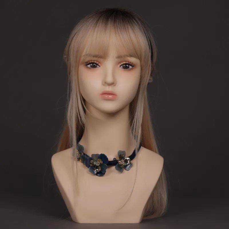 PVC Female Mannequin Dummy Head Realistic Manikin Doll Head with Shoulders for Wig Hats Jewelry Display