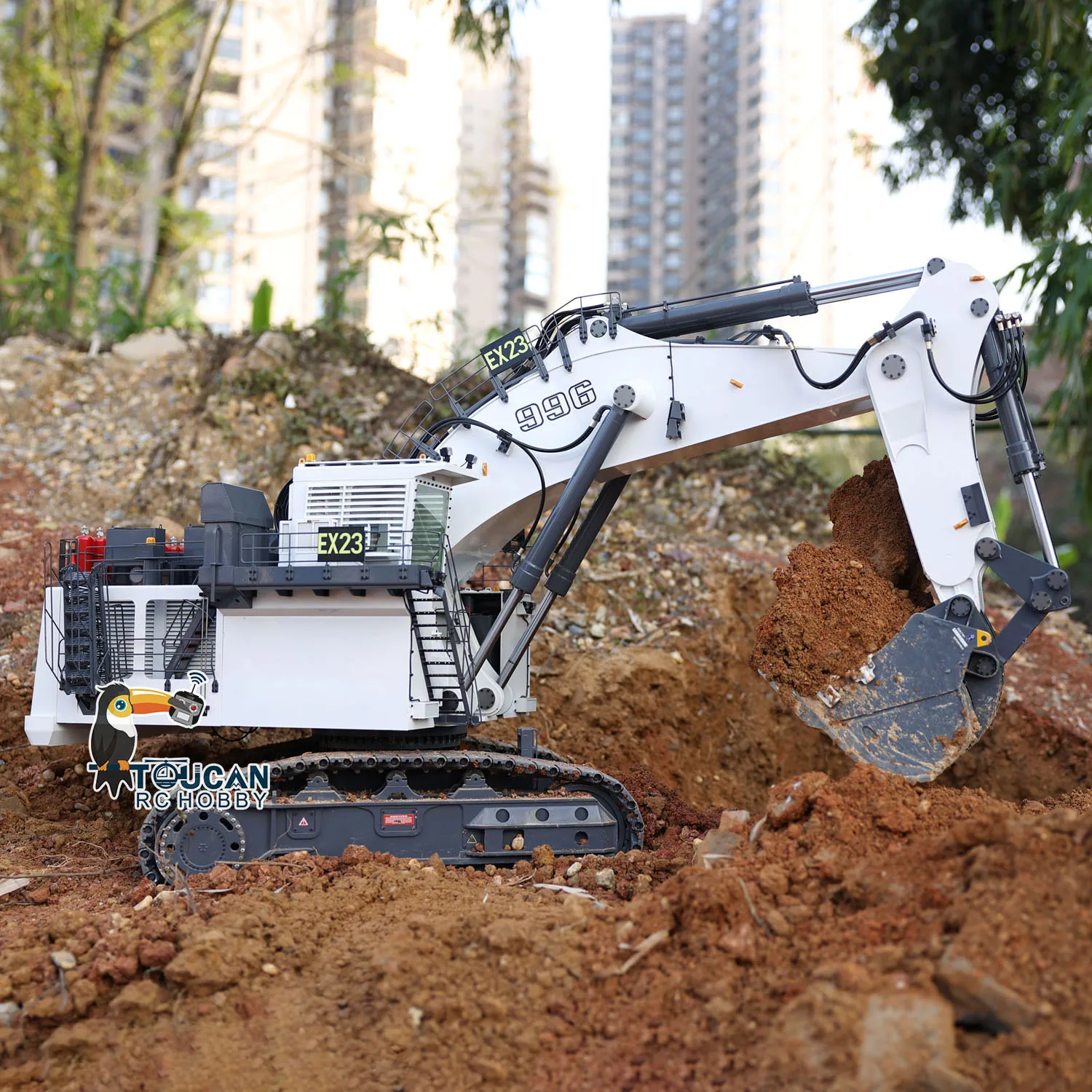 In Stock 1/20 RC Heavy Hydraulic Excavator 996 High Simulated Giant Mining Digger Electric Construction Smoking Model TH20521