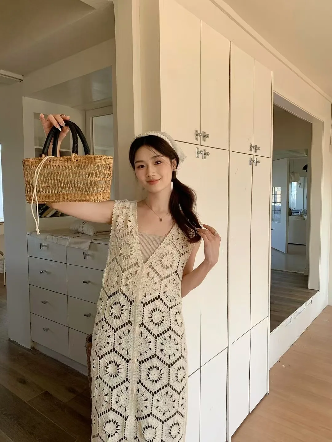 เสื้อเชิ้ตแขนยาวผู้หญิงกลวงออก