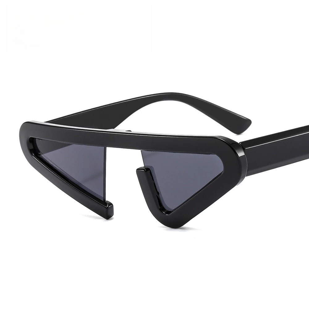 

Funny personality new triangle trend trend locomotive dancing men and women sunglasses cool CoolPad elegant beauty