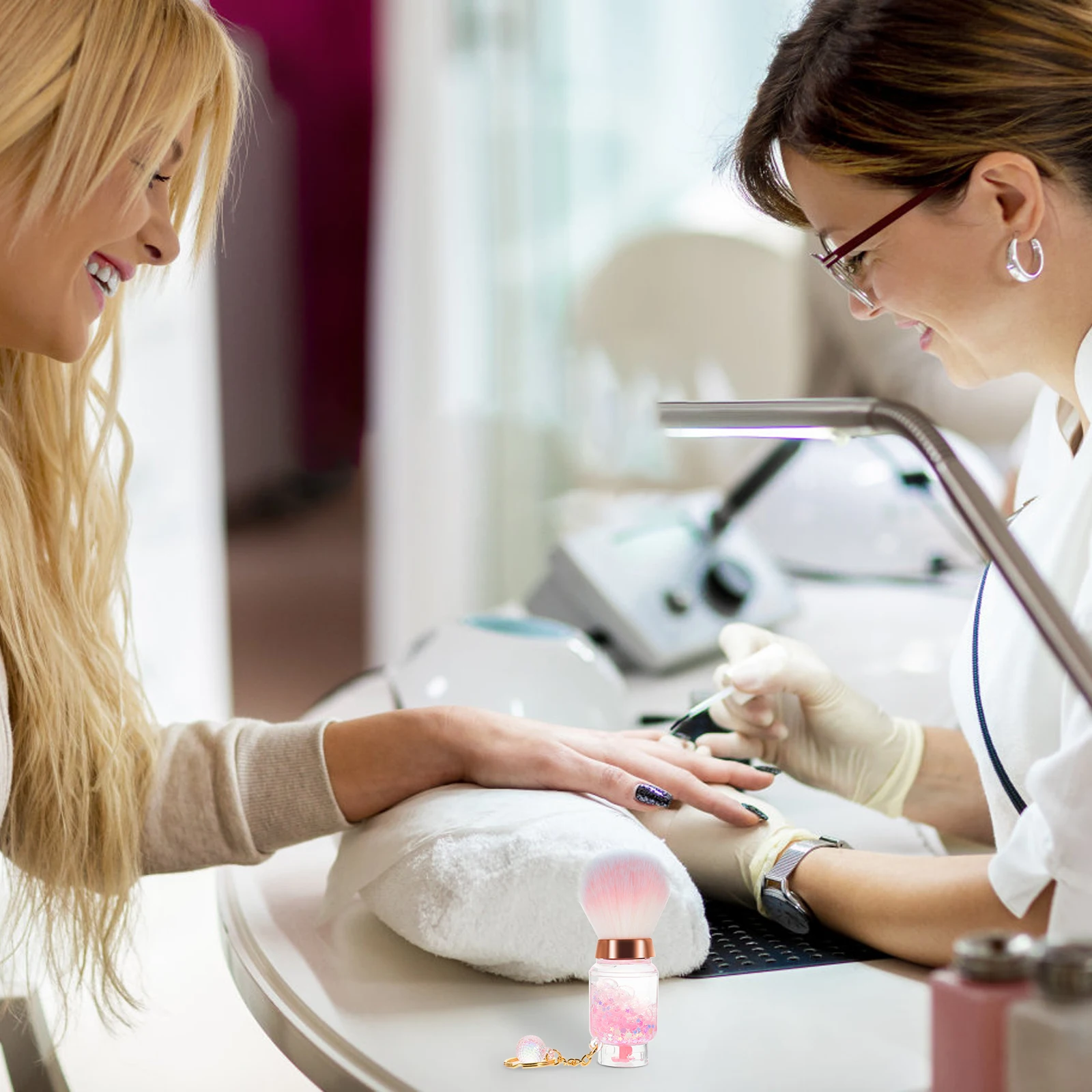 

Gas Tank Shape Loose Powder Blush Brush Portable Makeup Tool Soft Bristles Travel Face Makeup Brush Professional Kit