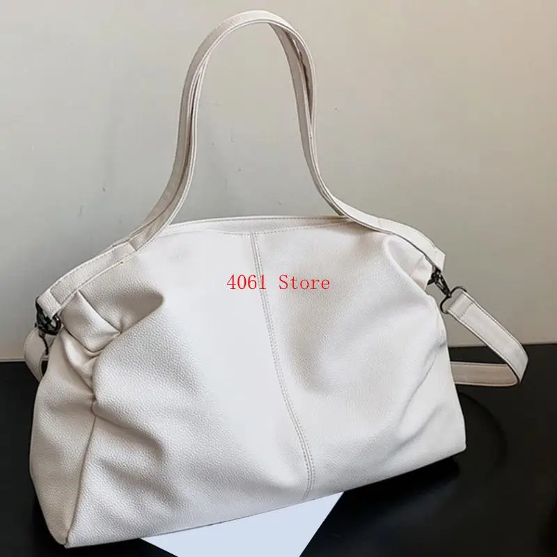 

Fashionable Commuters Shoulder Bag PU Leather Solid Color Large Capacity Crossbody Handbag with Spacious Compartments