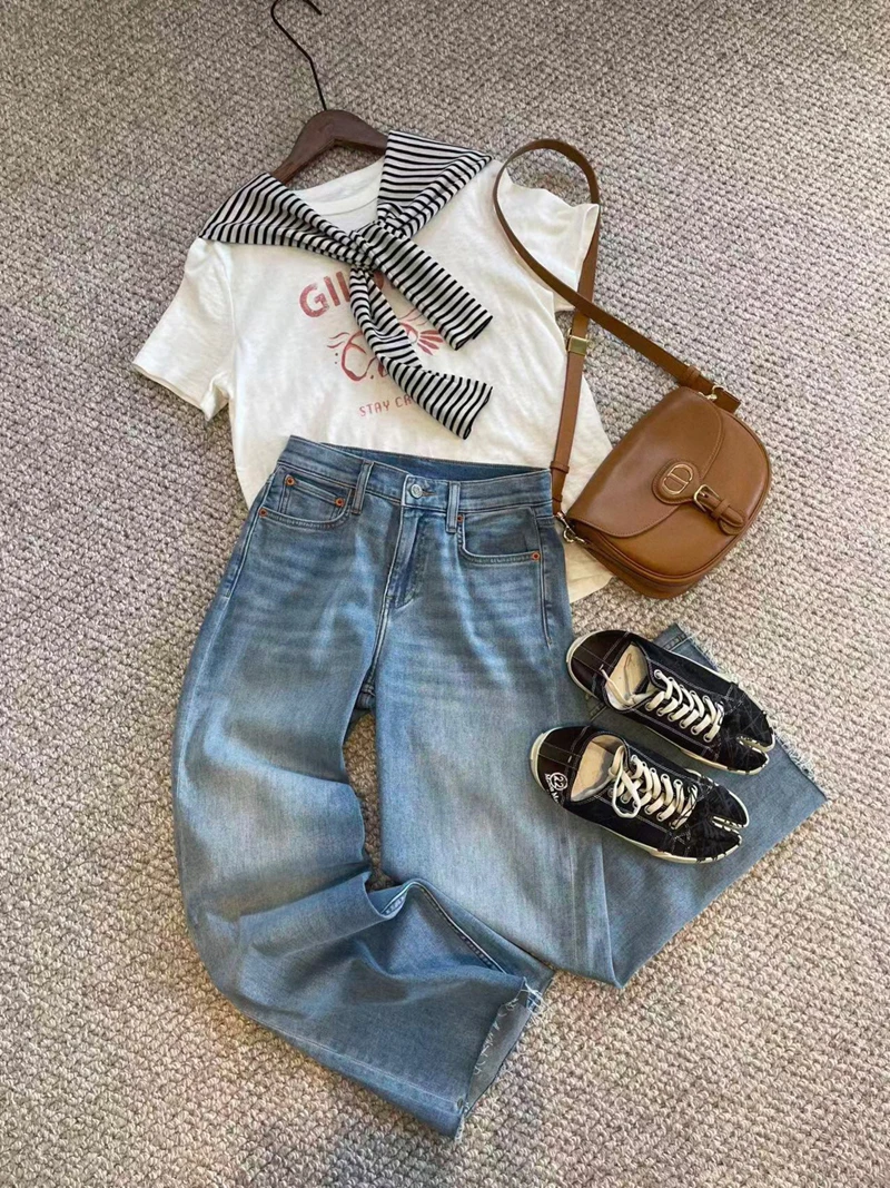 

Cuijia Wide Leg Jeans Natural Waist Cotton Dyed Gradient Pocket Button Closure Straight Cut Frayed Hem Elastic Cotton Denim