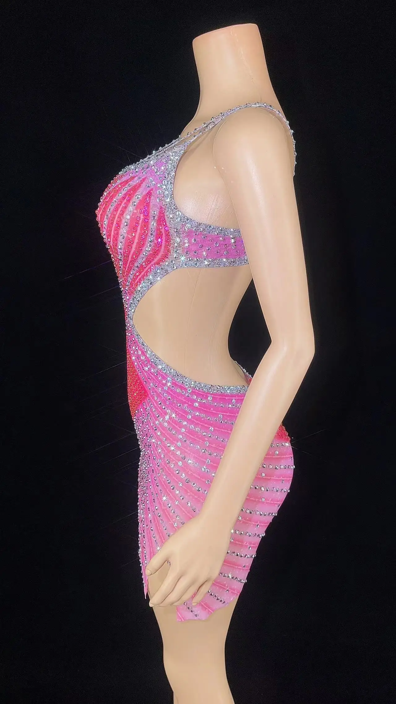 ชุดเดรสสั้นประดับเพชรระยิบระยับสุดเซ็กซี่สำหรับฤดูร้อน ชุดราตรีเปิดหลังสำหรับผู้หญิง ชุดฉลองวันเกิด ชุดออกงานกลางคืน ชุดแสดงบนเวที