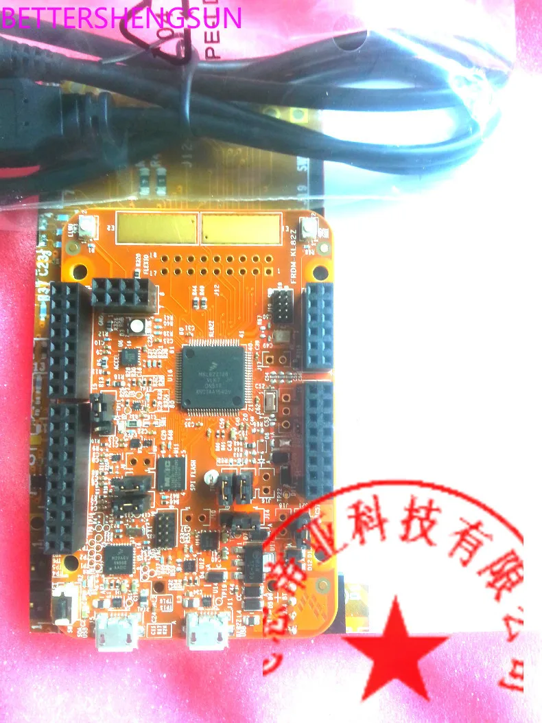 FRDM-KL82Z development board mkl82z128