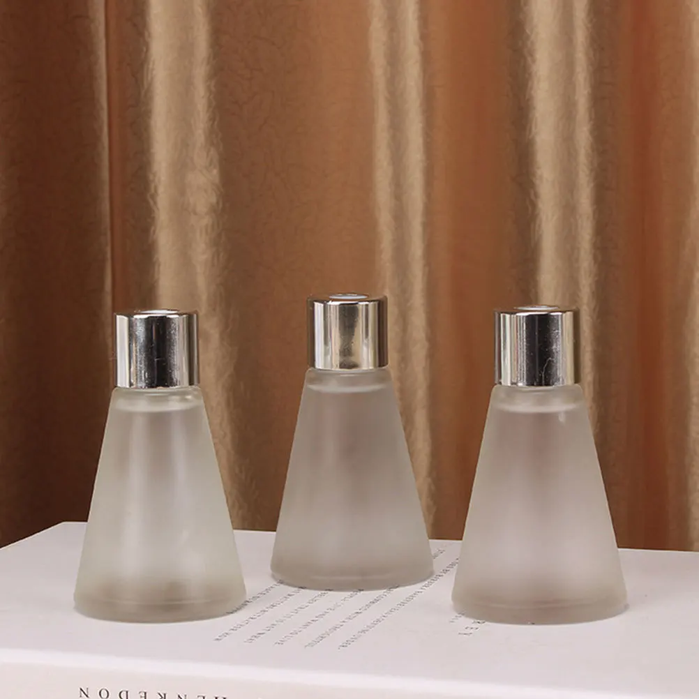 

3Pcs Frosted Aromatherapy Glass Bottles Essential Oil Empty Bottles Perfume Bottle Set for Home Car Decoration