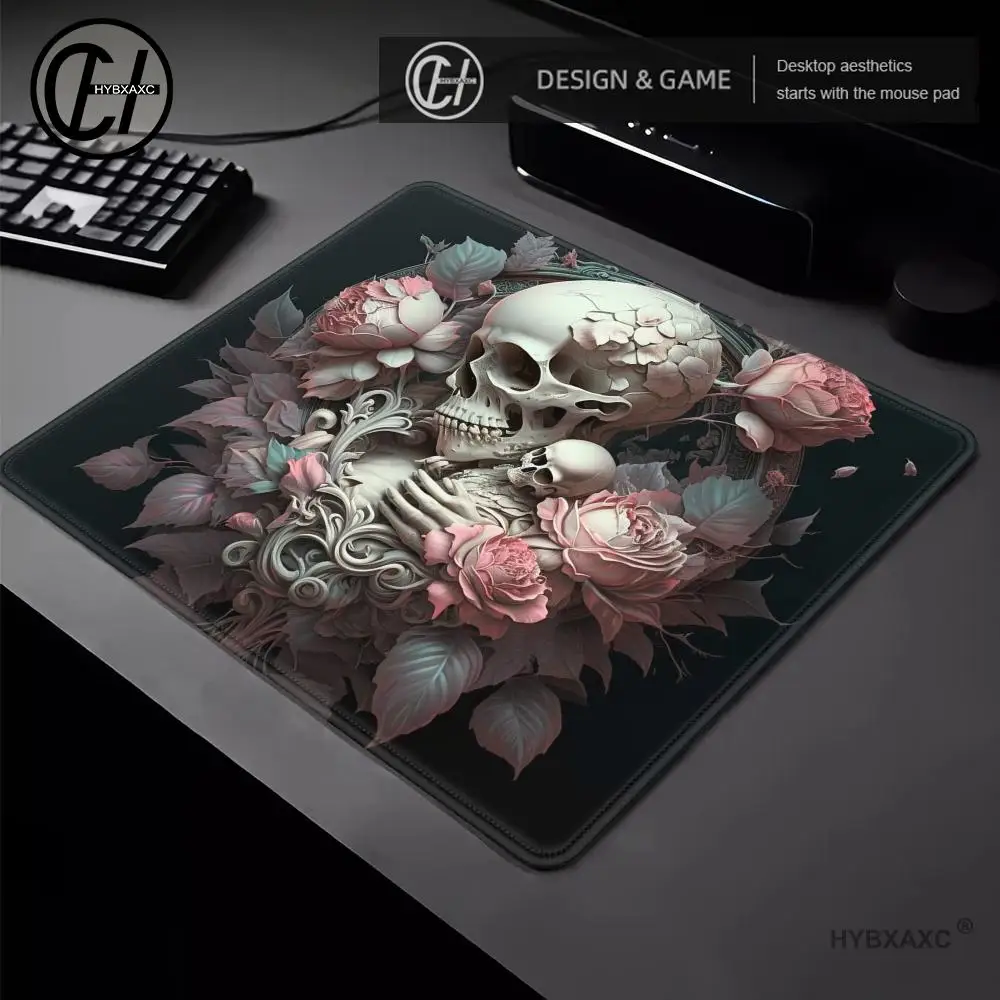 Cool Skull Graffiti Art Mouse Pad Small Mouse Pad Desk Pad Desktop Computer Keyboard Wireless Mouse Boy Girl Gift for Play games