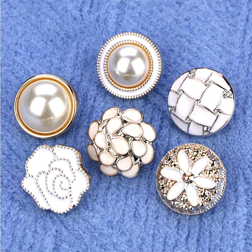 

5Pcs No-Sew Buttons Delicate Brooch Pins for Women Fashion Lapel Pins Detachable Dress Up Accessories Rhinestone Flower Design