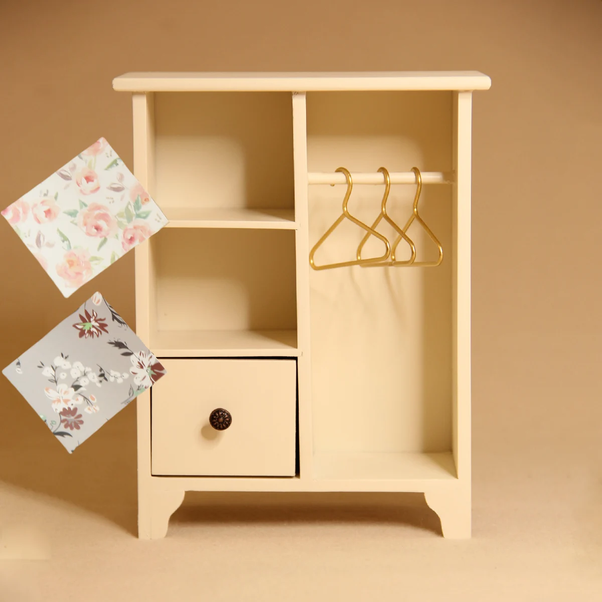 1:12 Miniature Artificial Wooden Wardrobe Free 2 DIY Stickers Suitable for Bjd Ob11 Maileg Toy House Furniture Ornaments