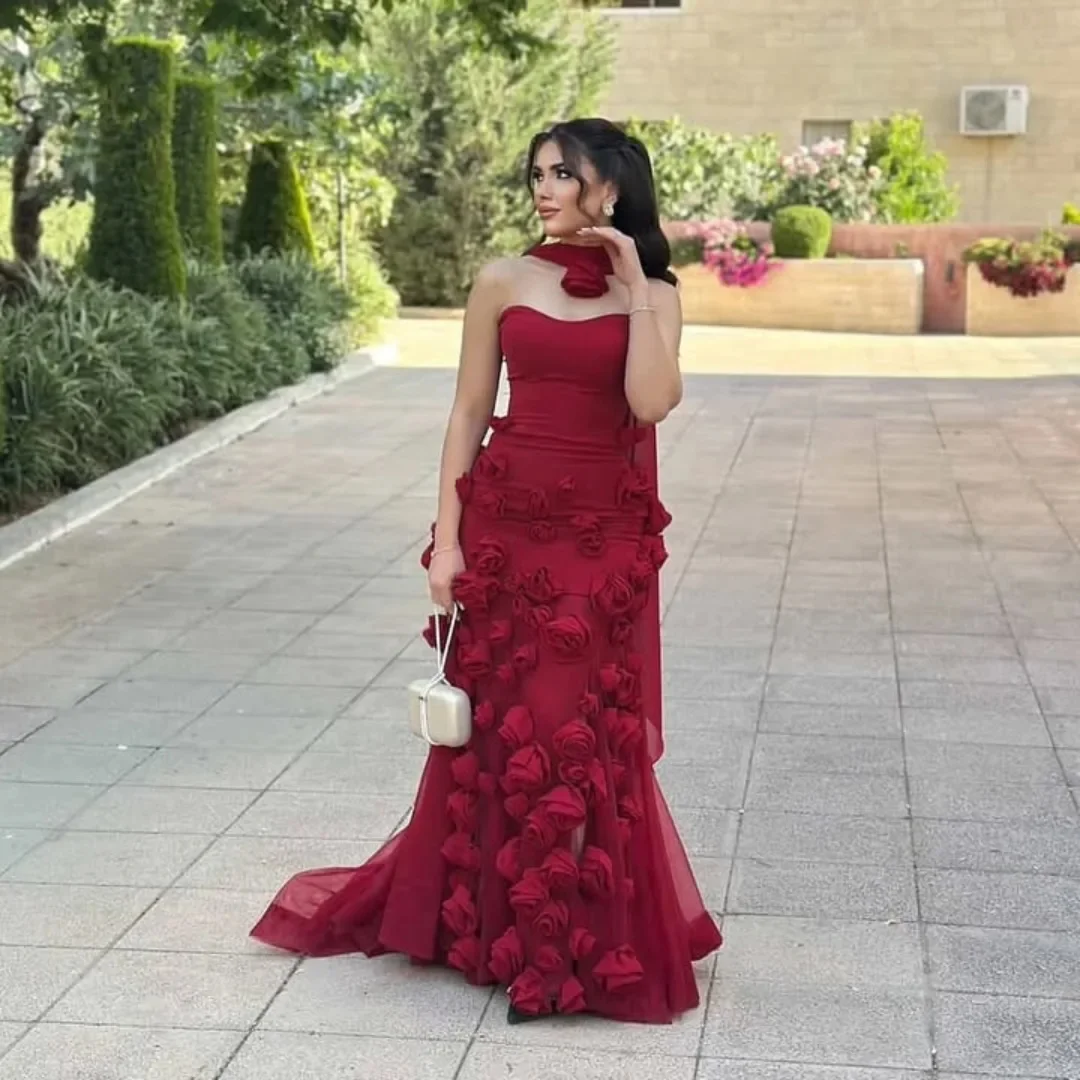 

Romantic Burgundy Evening Dresses Floral Appliques Sleeveless Prom Gowns Sexy Sweep Train Customized Formal Party Guest Gowns