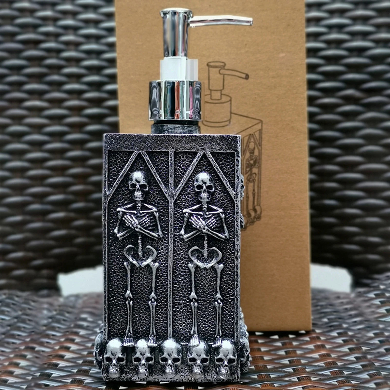 460ml Skeleton Soap Press Dispenser Vintage Gothic Style Resin Liquid Bottle for Home Kitchen Bathroom Sink Tool