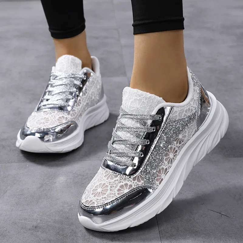 

2026 women's spring lightweight board shoes, anti slip casual shoes, fashionable white shoes, sports running shoes