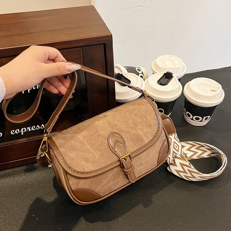 Niche High-end Retro Postman Bag for Women New Versatile and Fashionable Shoulder Crossbody Bag Temperament Small Square Bag