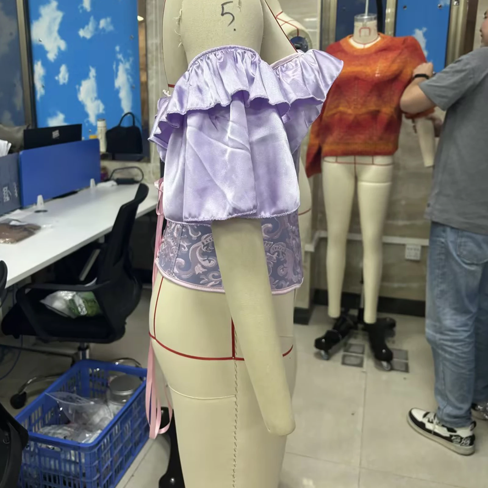 مشد نسائي بوستير بأزرار سفلية من الخلف مكشكش مكشوف الأكتاف لقضاء عطلة الشاطئ وحفلات الصيف والنشاط الخارجي ملابس الشارع