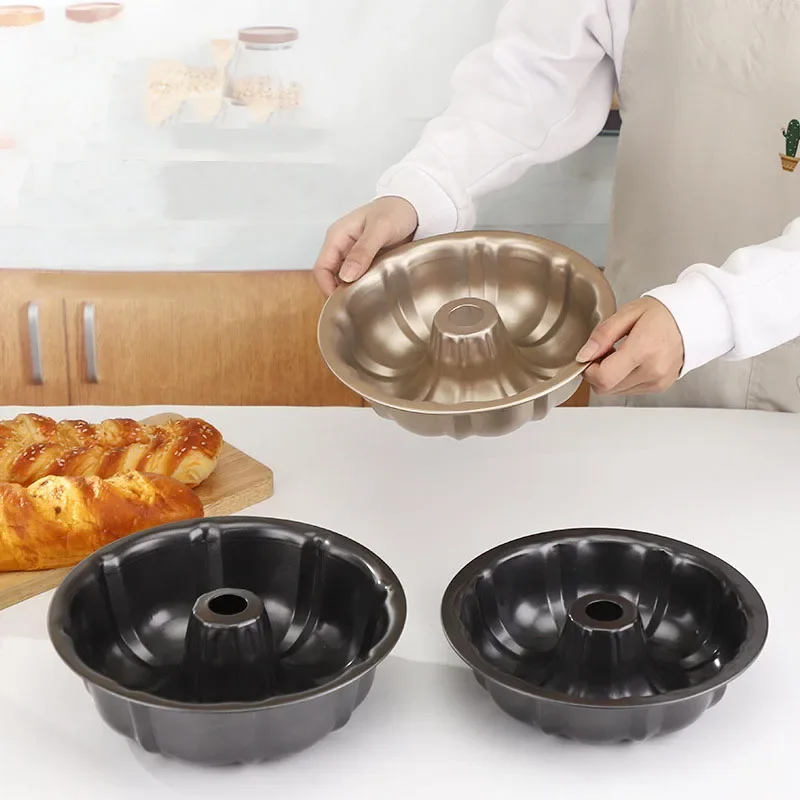 

Non-Stick Metal Bake Mould Round Cake Pan Bakeware Carbon Steel Cakes Molds Donut Hollow Mold Kitchen Accessories Jello molds