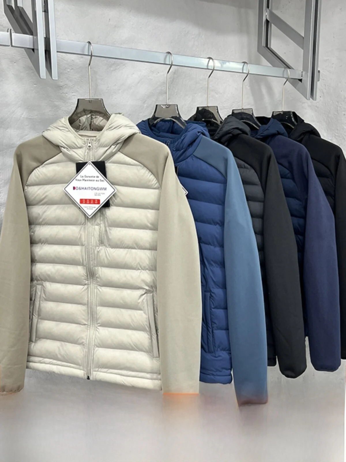 Outdoor Men's Casual Cotton Jacket Hooded Layered Fashionable Lightweight Autumn Winter Coat Standard Fit Urban Style