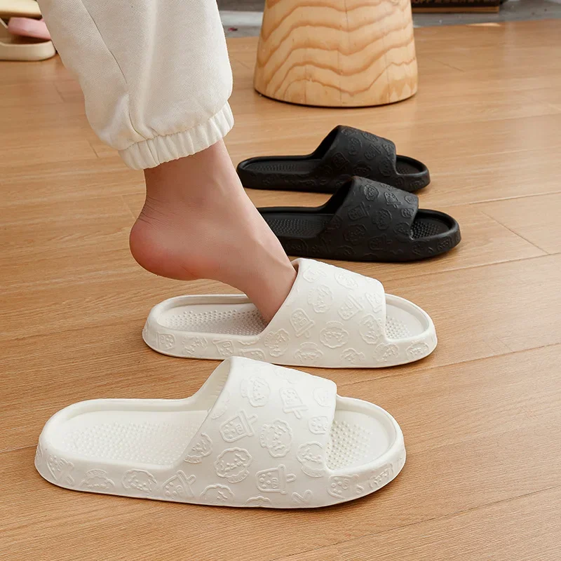 Summer Women Soft Slippers Indoor Home Women Casual Flip Flops Bathroom Anti Slip Sandals Outside Wear Men Beach Slides Shoes