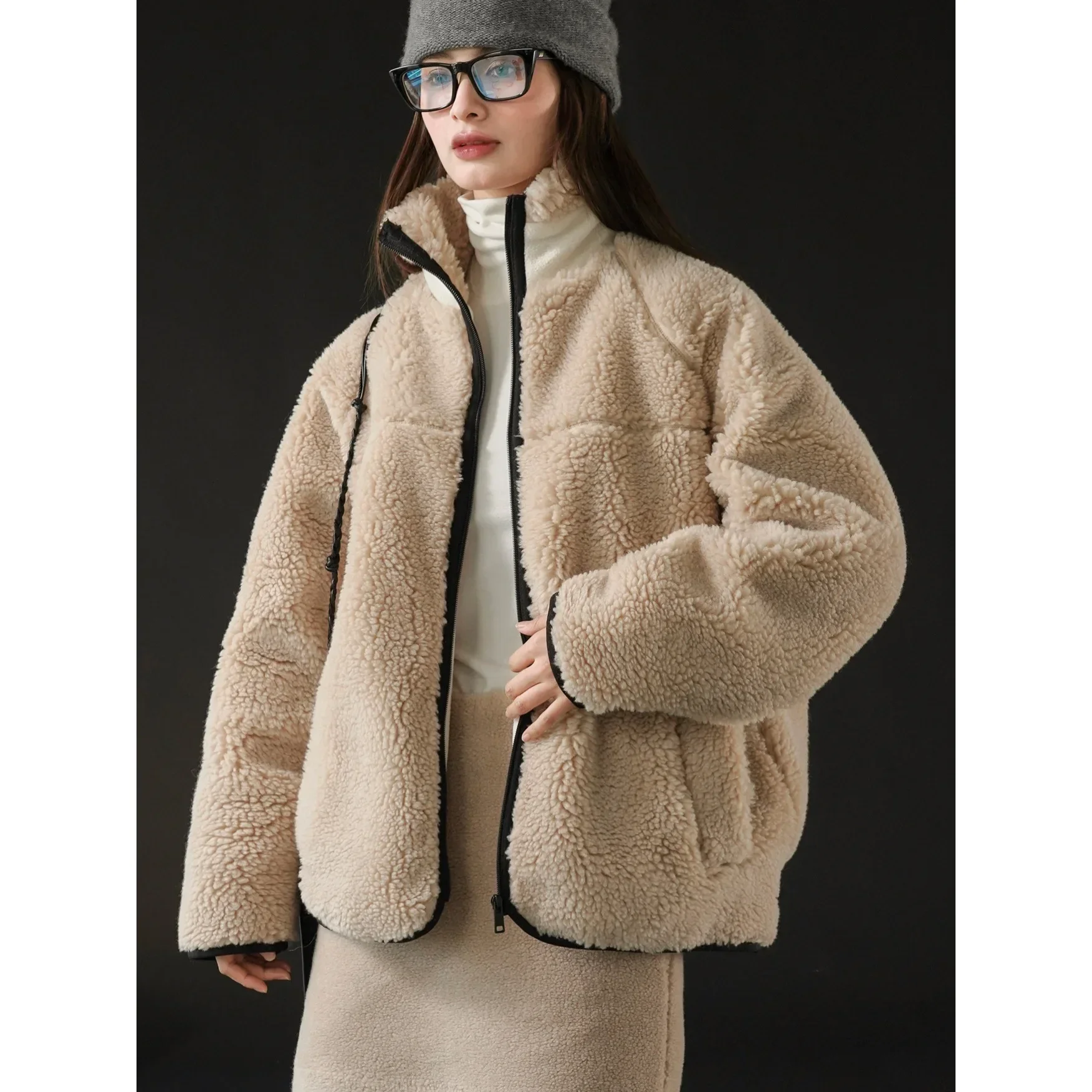 Winter new Korean version retro stand-up collar silhouette lamb wool coat soft and comfortable thick warm coat women