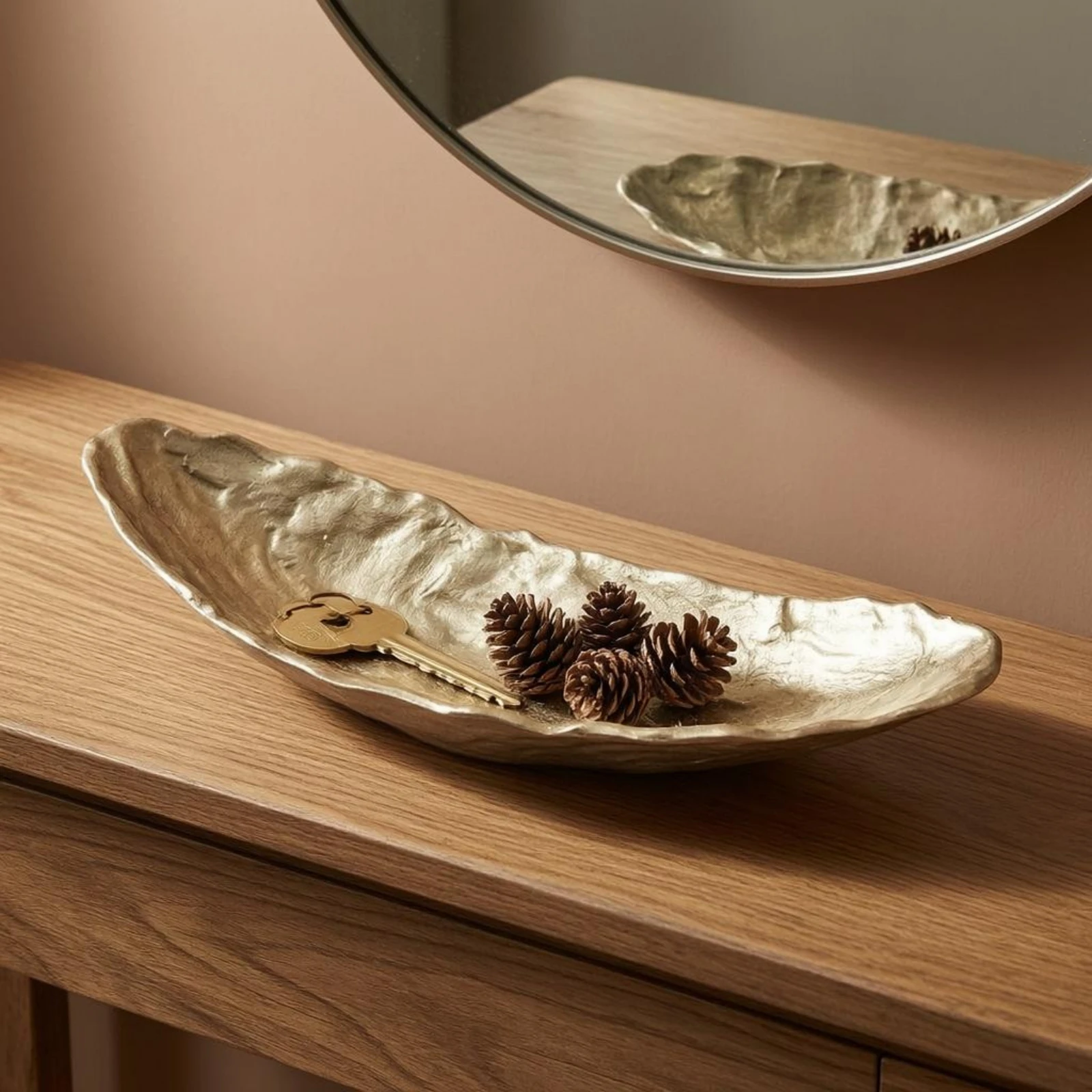 Bandeja de aluminio martillado, bandeja poco profunda en forma de barco, accesorio decorativo para el hogar, vajilla extendida con borde elevado