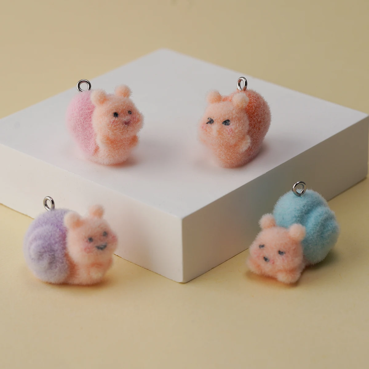 20pcs Flocking Resin Magic Bunny Charms Cute Cartoon Doll Rabbit pendant for Keychain Earrings DIY crafts Jewelry make fittings