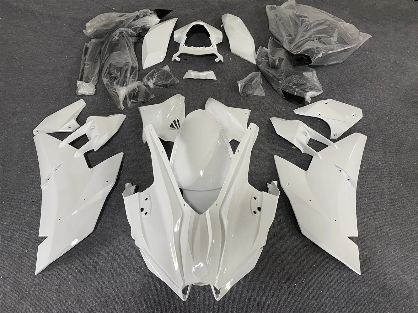 A/Motorcycle fairing fits H2 15-23 years H2R 15 16 17 18 19 20 21 22 23 Fairing White motorcycle housing