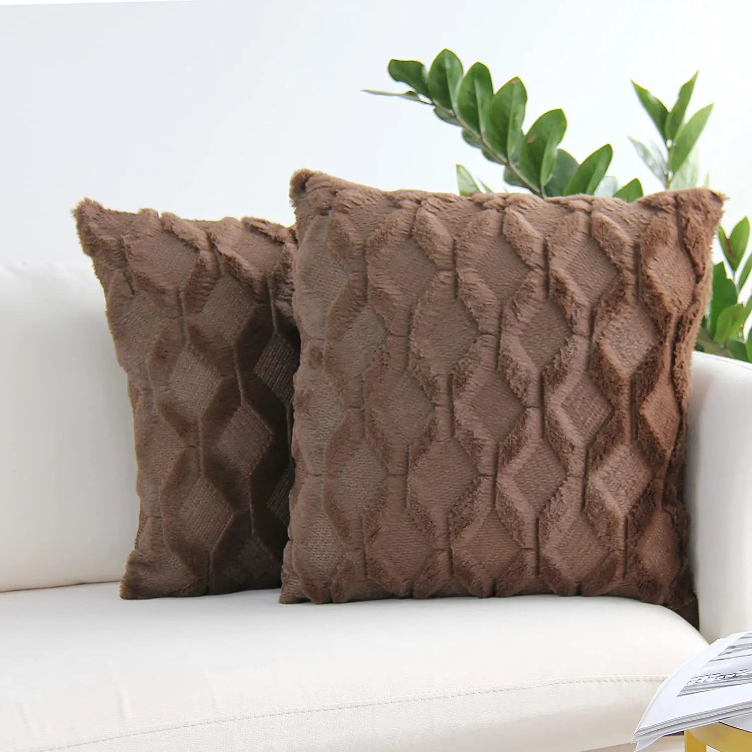 

Soft Plush Short Cushion Cover Decorative Pillows Light Brown Pillowcase 45x45cm Pillow Cover for Sofa Bedroom Chair Home Decor