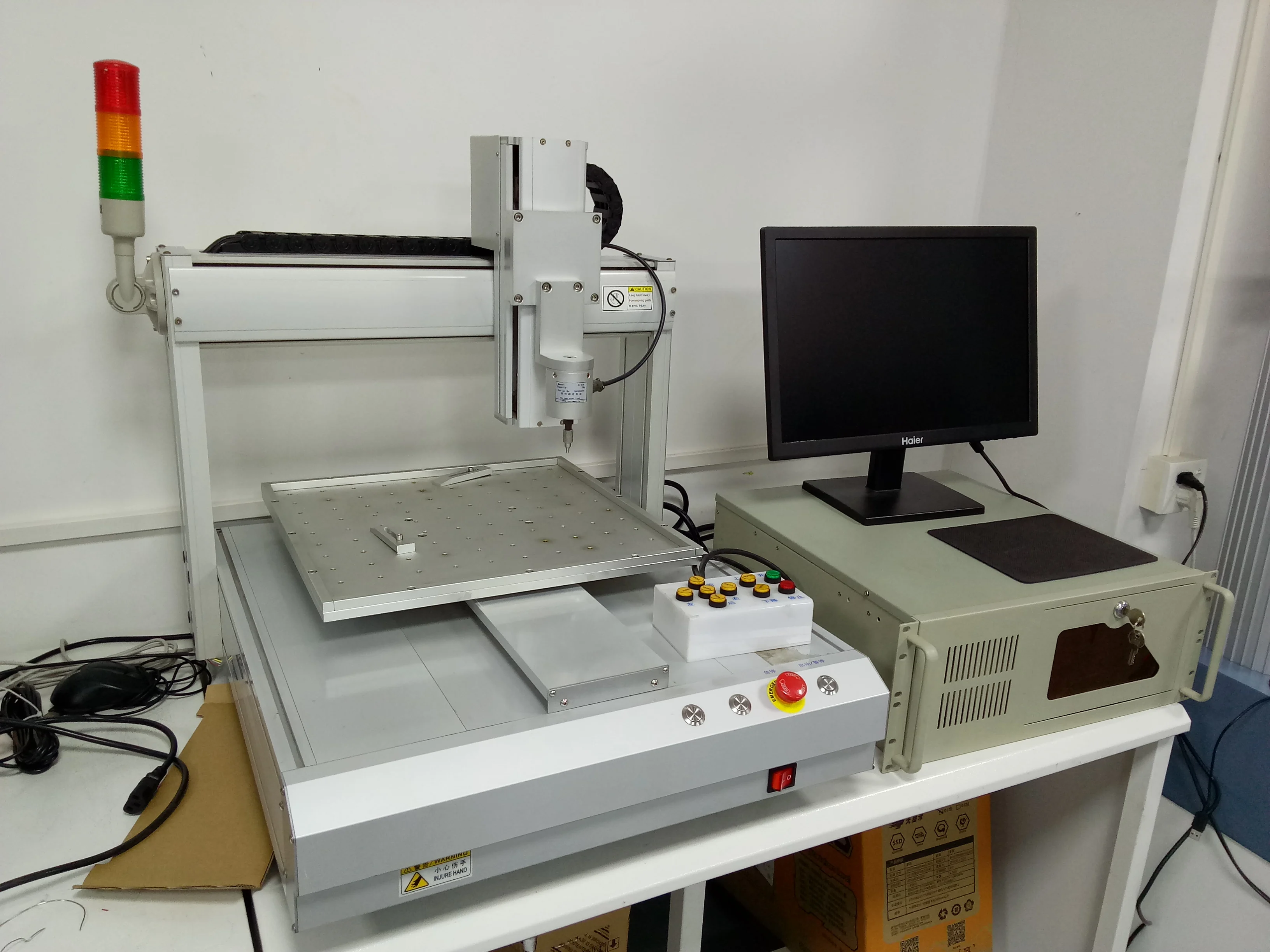 Drie-assige knoptype perstype lastslag curve testmachine