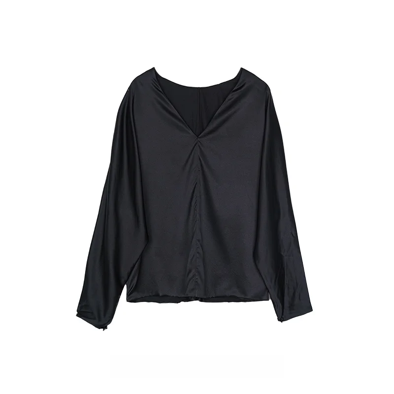 

Ordinary times mat Elegance Long Sve V-Ne irt Loose Fit Silk Blend Women's irt Autumn Collection 2024