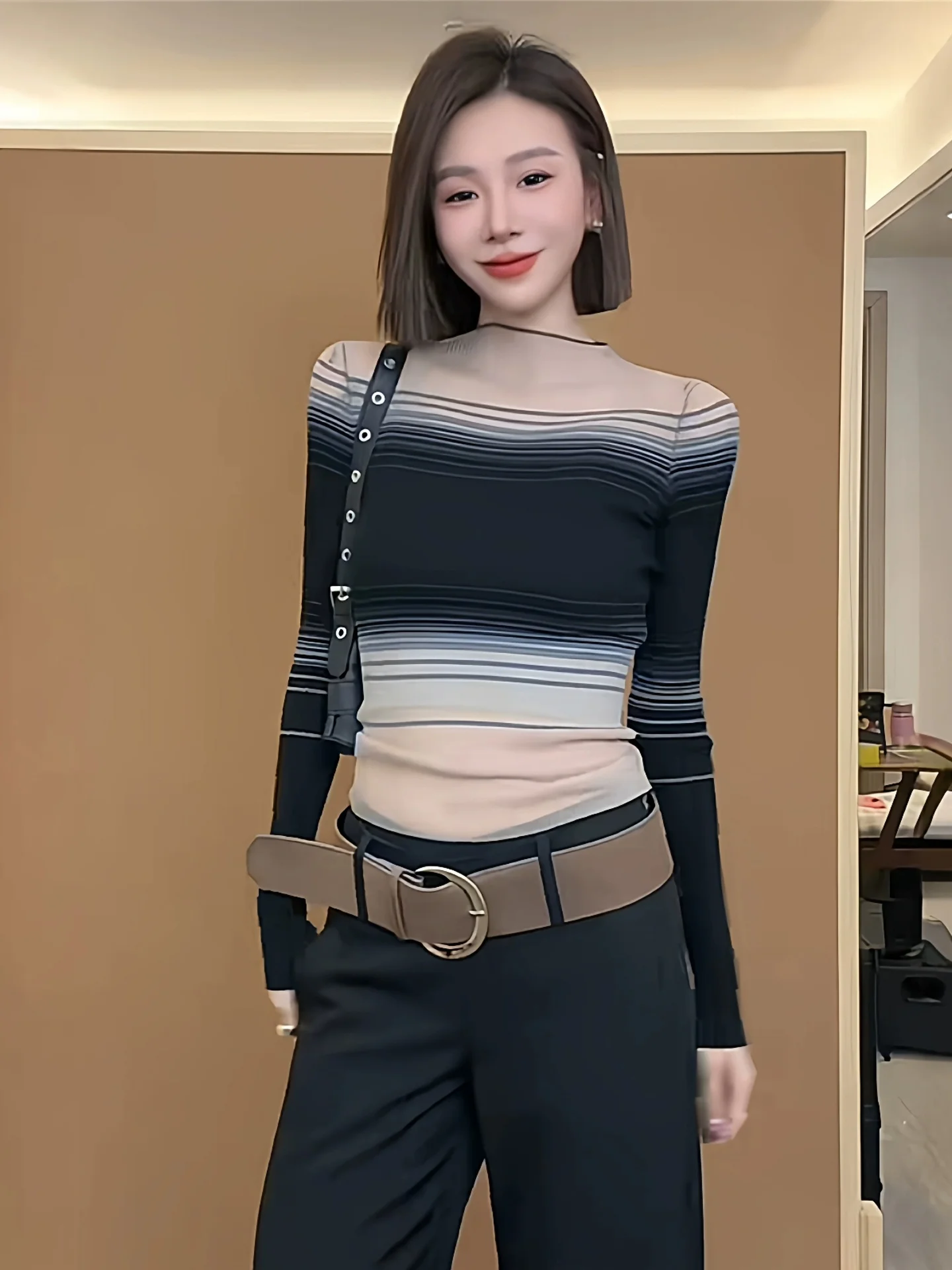 

Women's adient Stripe Me T-irt Slimming Knitted Top See-tough Design Casual Commute Sle ort Sve round Ne