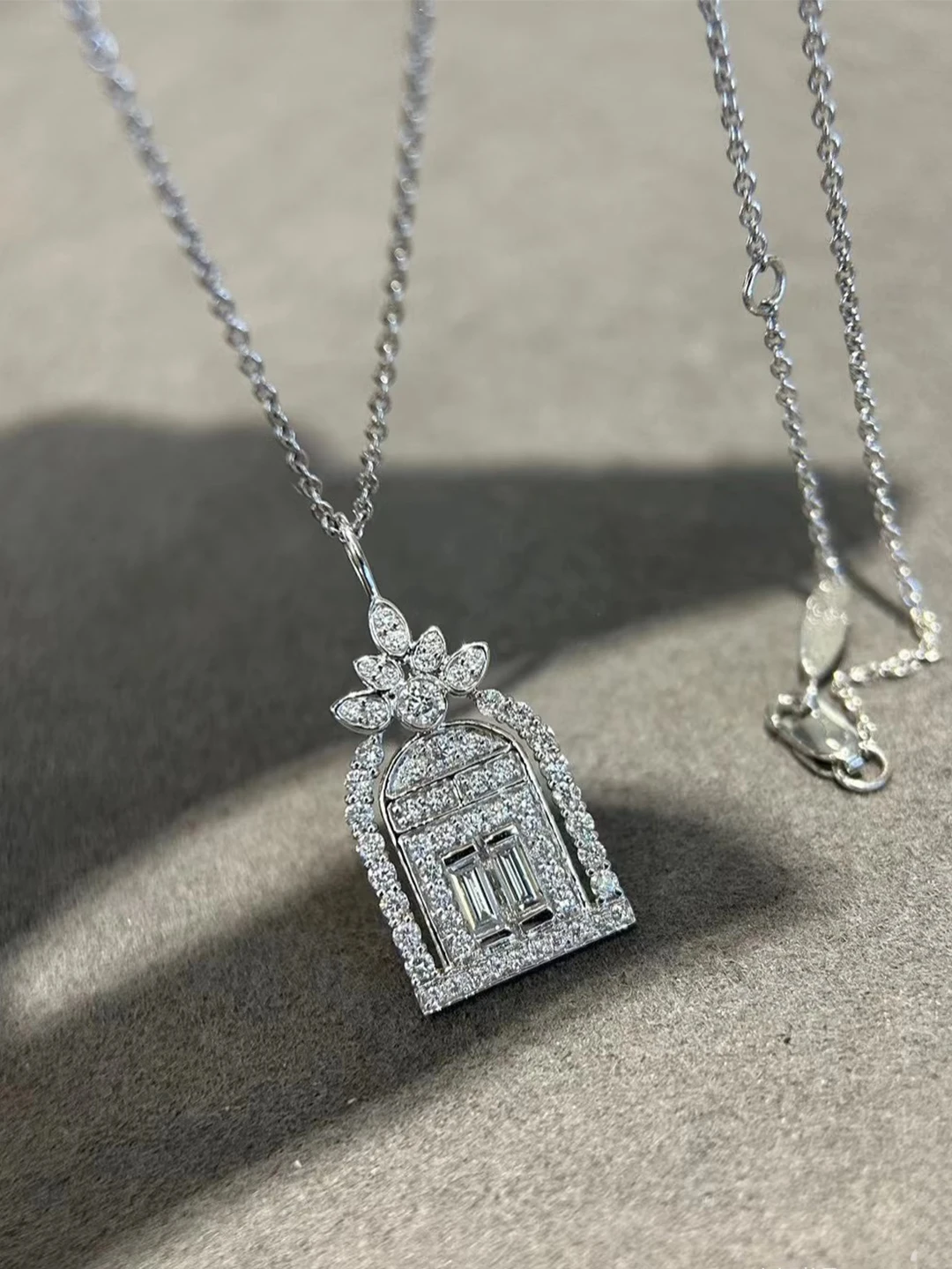 بوتيك مجوهرات 925 الفضة النقية الزركون المرأة الماس قلادة. الساطع القلعة قلادة قلادة. هدية مجوهرات المهرجان #2