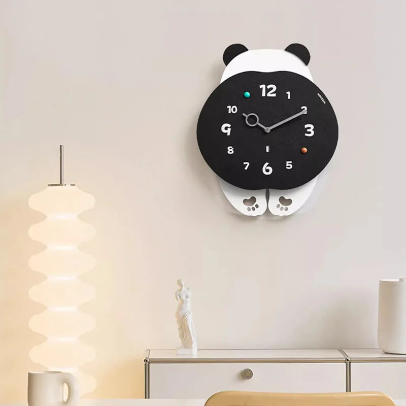 Modern Silent Wall Clock Hanging Minimalist Plastics Animal Panda Wall Clock Living Room Battery Horloge Murale Home Decor