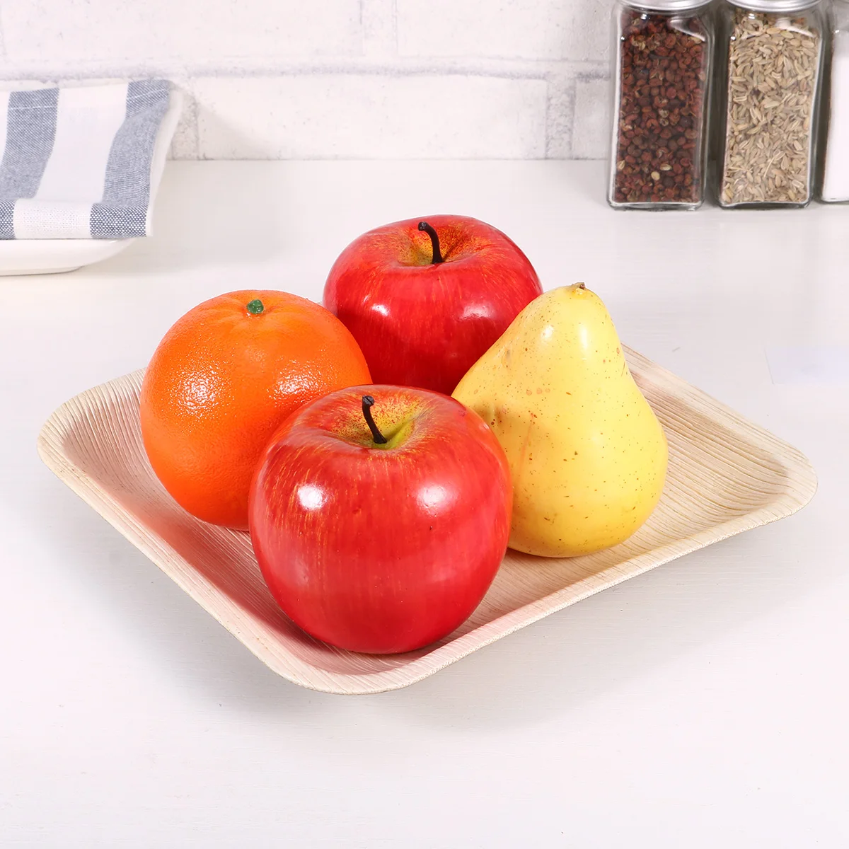 

10pcs 8 Inches Eco-Friendly Thick Disposable Paper Plates Party Tray For Birthday Celebration Wedding Halloween Christmas Bulk