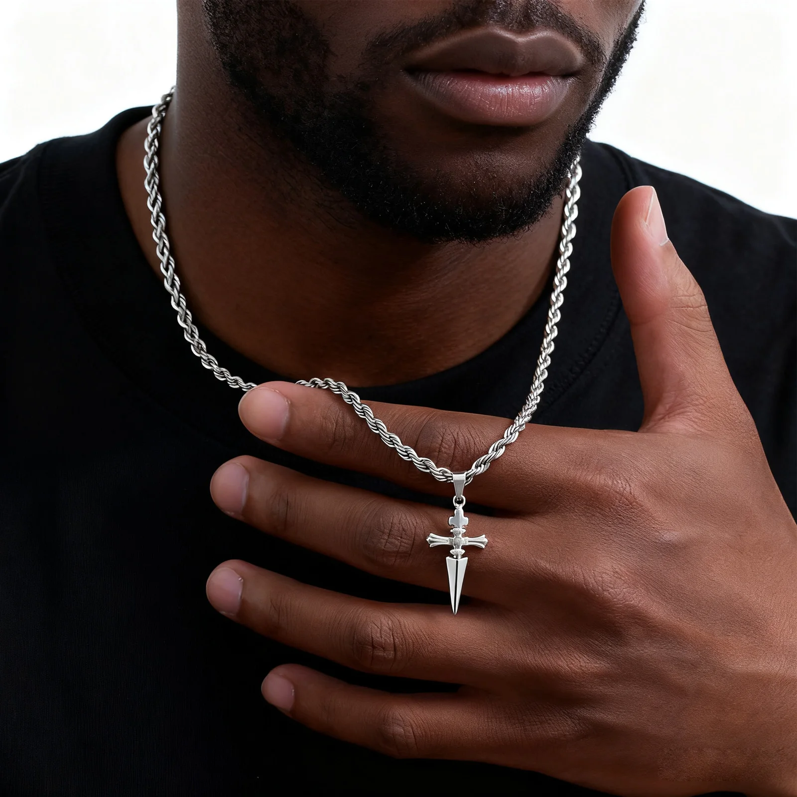 Collar con colgante de espada punk para hombre, colgante de espada pequeña de acero inoxidable, regalo de cumpleaños simple para hijo BBF