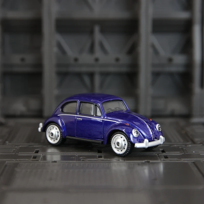 

CCA 1:54 simulation Volkswagen Beatles alloy car model rich details, fine workmanship, and good quality suitable for collection