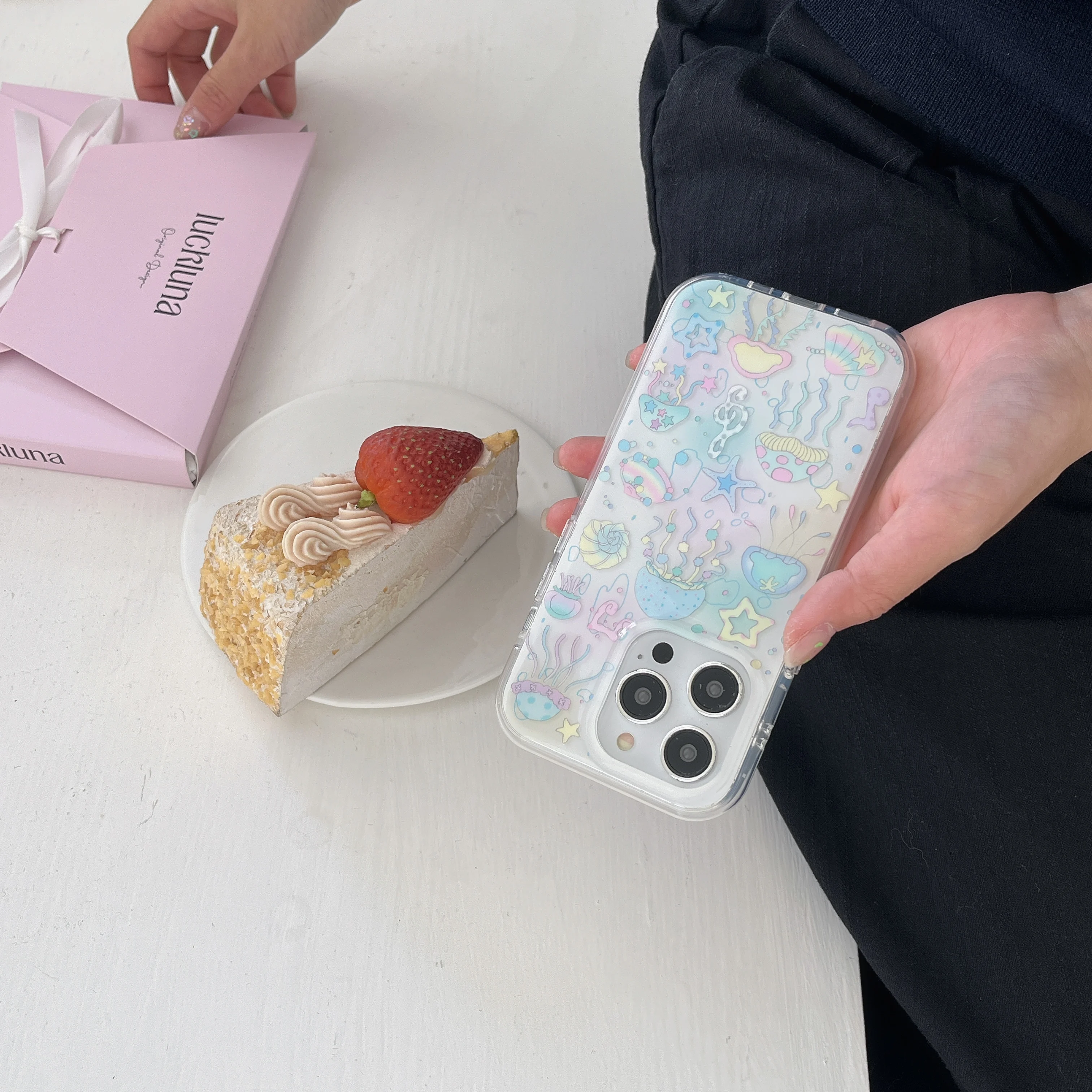 Funda de teléfono con patrón de medusas de doble capa para iPhone16 16Pro 16ProMax 15 15Pro 15ProMax 14 14Pro 14ProMax 13 13Pro 13ProMax