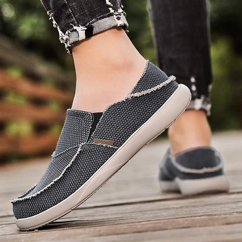 

Men Walking Shoes Summer Canvas Loafers Summer Sports Outdoor Light Flats Breathable Fitness Sneakers Soft Big Size 39-47