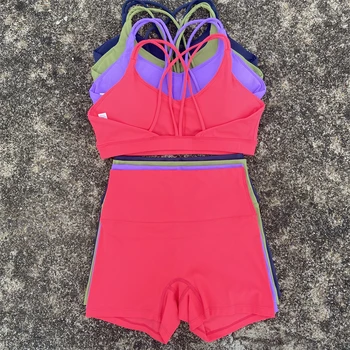 2 ピースヨガショーツセットジムスポーツセット女性トレーニング衣装フィットネススーツクロスストラップブラジャーハイウエストショーツランニングトラックスーツ