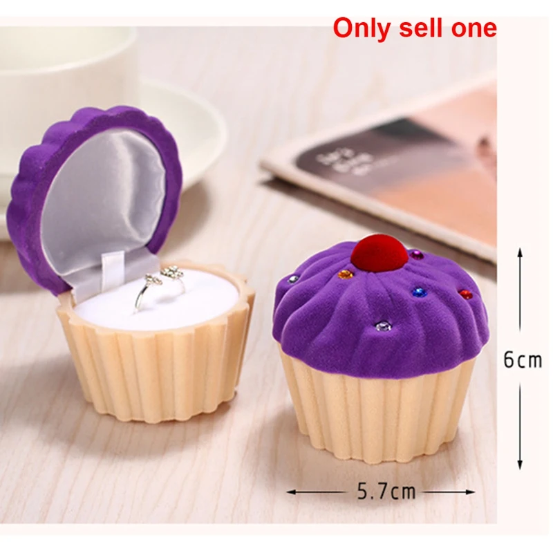 ABQR حامل صندوق هدايا كعكة جميلة صندوق مجوهرات صندوق خاتم زفاف مخملي لعرض الأقراط والقلادة والتغليف، وردي