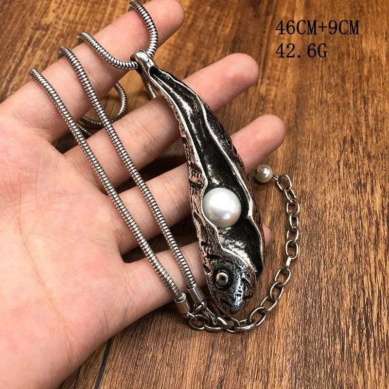 Simple commuter fish bone necklace pendant inlaid  pearls creative exquisite simple versatile necklace