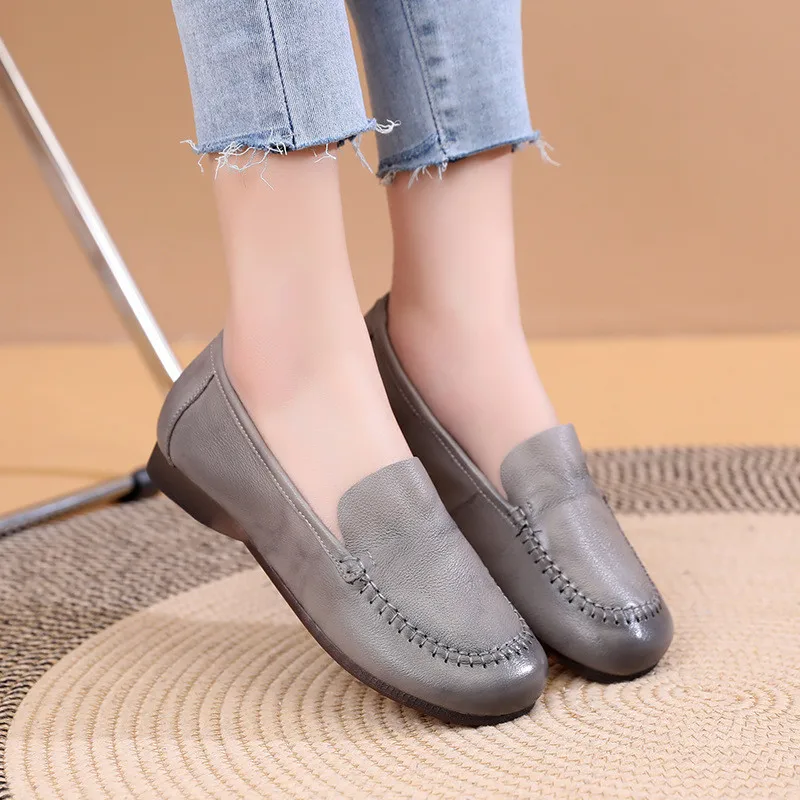 GKTINOO kobiety mokasyny wiosna prawdziwej skóry komfort płaska szeroka buty Slip-On obuwie moda obuwie damskie Zapatos De Mujer