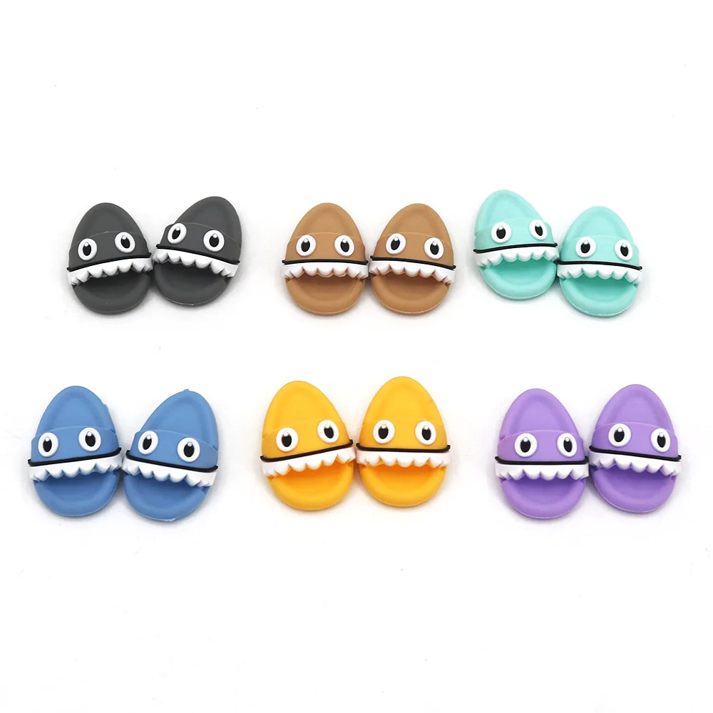 

Outfit 3.0Labubu Shoes Cute and Creative Nine Toothed Slippers Doll Accessories