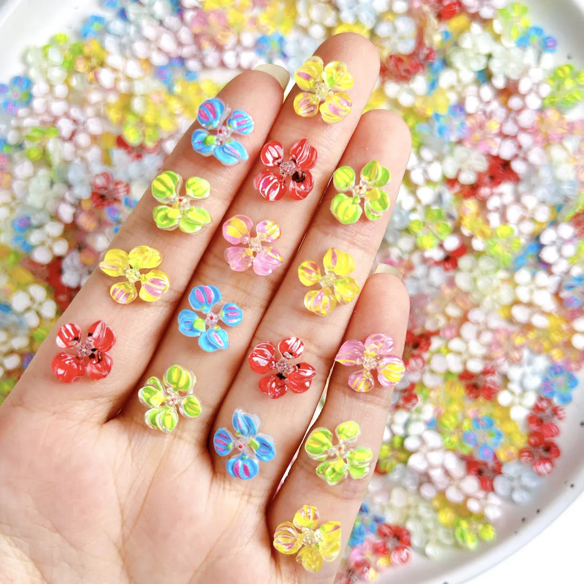 

Ice Transparent Chubby Four-petal Flower Resin Nail Charms New Colorful Painted Creative Blossoms Nail Art Decorations DIY Nails