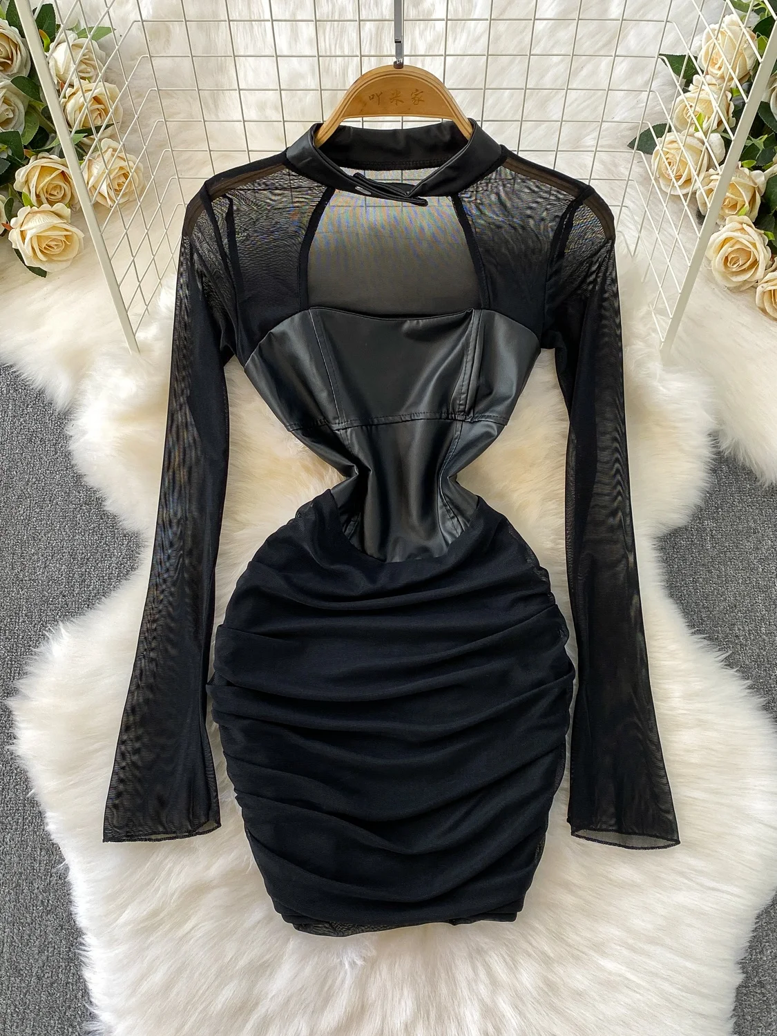 

Sexy Hollow out round Ne Bell Sve Dr Women's High Waist PU Leather Skirt Me Splice Dr Slimming Pleats Daily Wear