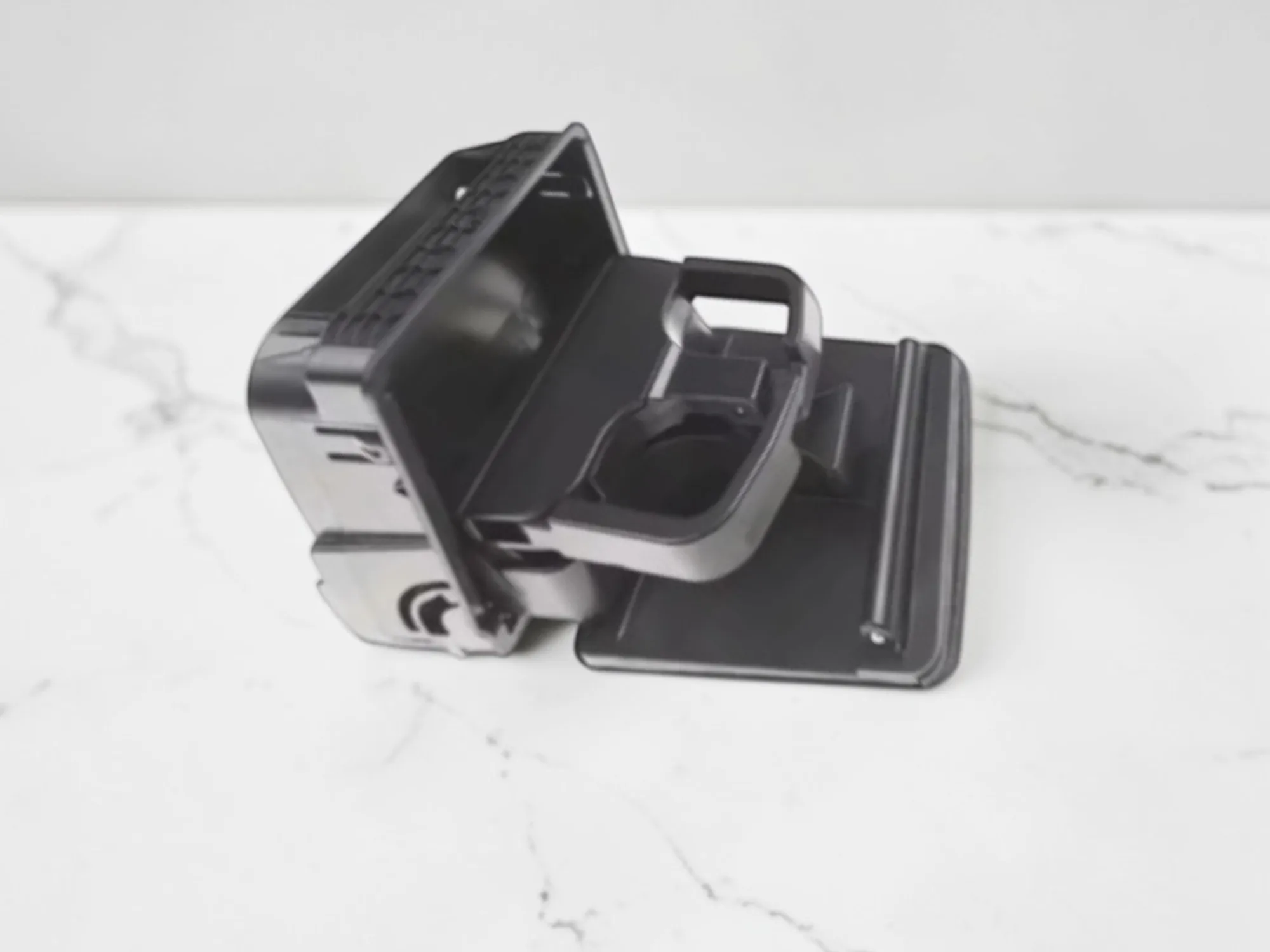 

For VW Jetta A5 MK5 GLI & Golf 5/6 Premium Rear Cup Holder – Part Numbers 1K0862532 & 1K0862532F for a Perfect Fit