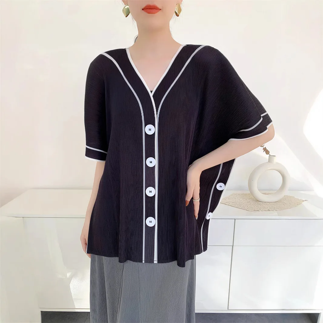 

Cardigan Design Sense Loose Pleated Tops Niche Design 2025 Spring and Summer New Women's Collision Color Printed Shirt Miyake